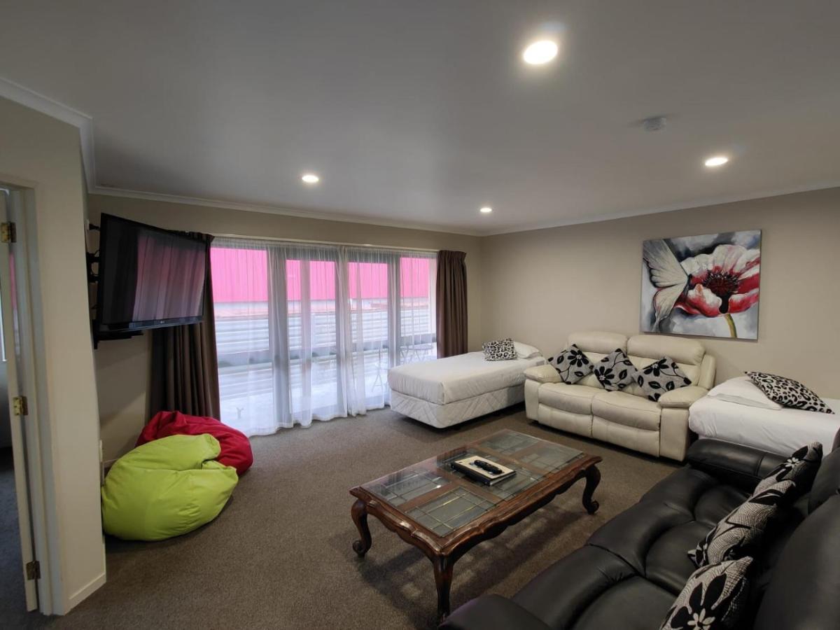 Asure Albert Park Motor Lodge เท อวามูทู ภายนอก รูปภาพ